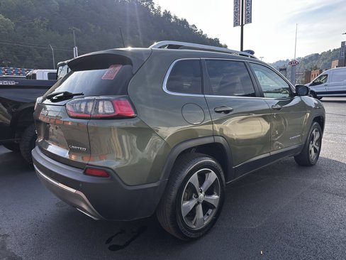 Used 2019 Jeep Cherokee Limited image 21