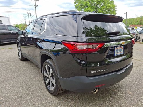 Used 2021 Chevrolet Traverse LT w/ LT Premium Package image 22