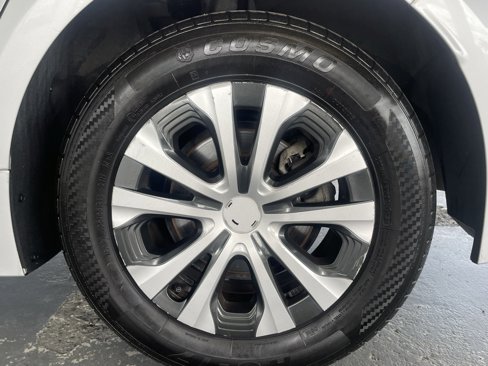 Used 2021 Toyota Corolla LE image 56