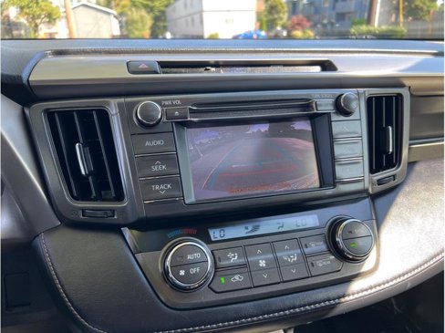 Used 2013 Toyota RAV4 XLE image 9