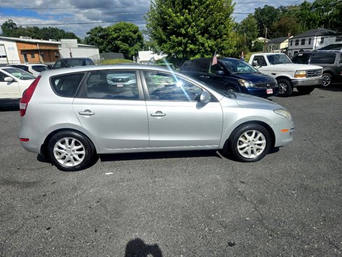 Used 2009 Hyundai Elantra image 3