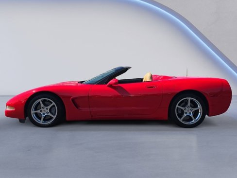 Used 2004 Chevrolet Corvette Convertible w/ Preferred Equipment Group image 3