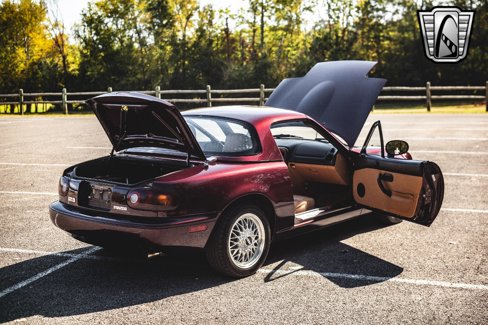 Used 1995 MAZDA MX-5 Miata M-Edition image 19