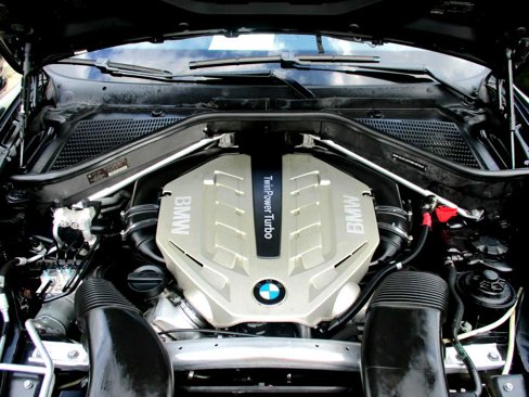 Used 2011 BMW X5 xDrive50i image 23