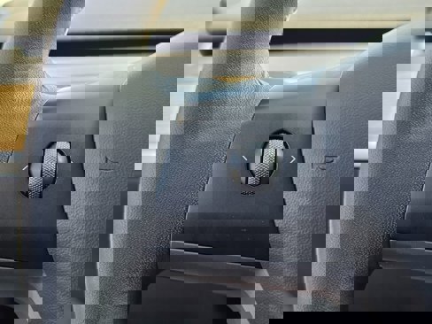 Used 2021 Tesla Model 3 Standard Range image 34