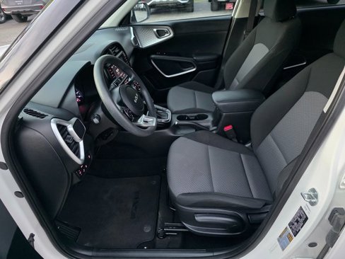 Certified 2022 Kia Soul LX w/ Technology Package image 15