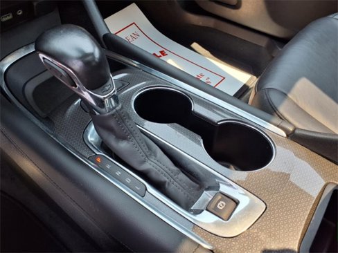 Used 2022 Chevrolet Malibu LT w/ Leather Package image 17