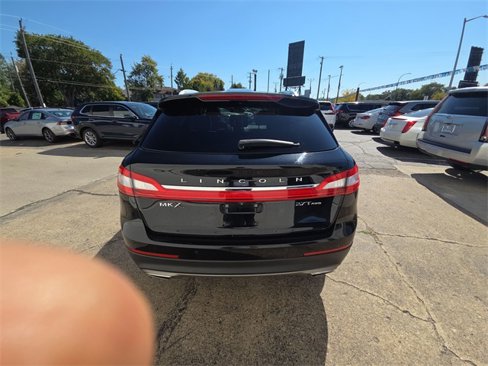 Used 2017 Lincoln MKX Reserve w/ Lincoln MKX Climate Package image 7