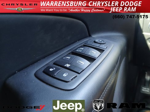 Used 2022 Jeep Grand Cherokee Laredo X image 25