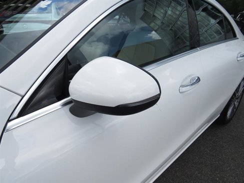 Used 2025 Mercedes-Benz CLA 250 4MATIC image 26
