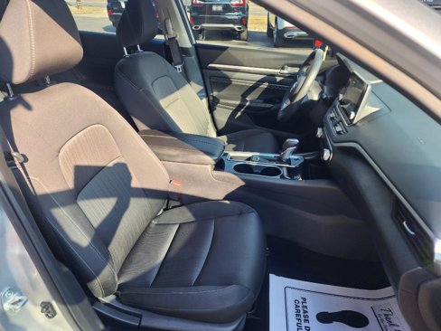 Used 2021 Nissan Altima 2.5 SV image 11