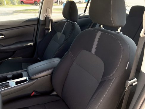 Used 2024 Nissan Sentra SV image 13