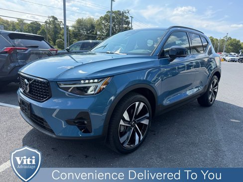 Certified 2024 Volvo XC40 B5 Plus w/ Protection Package Premier image 4