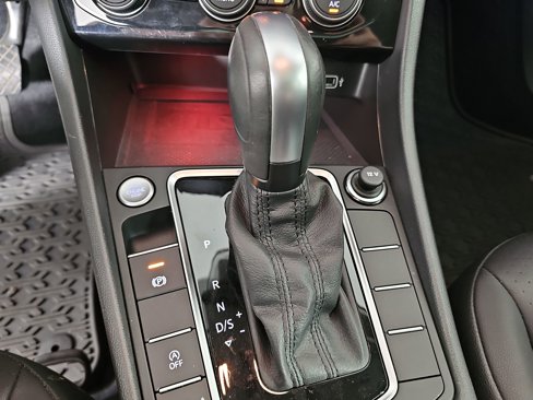 Used 2020 Volkswagen Jetta SEL image 18