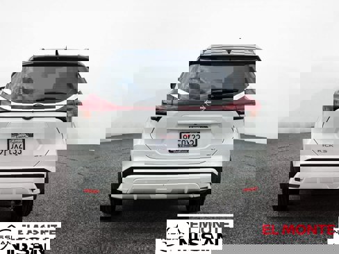 Certified 2023 Nissan Kicks SV image 4