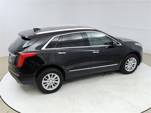 Used 2017 Cadillac XT5 Luxury w/ Driver Awareness Package image 19