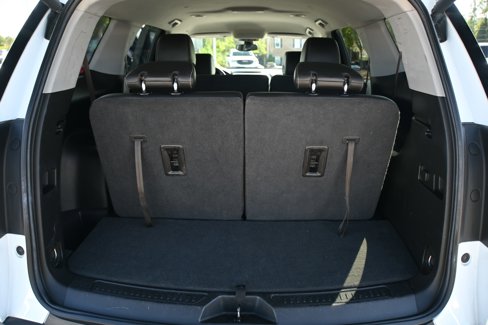 Used 2023 GMC Acadia SLT image 16