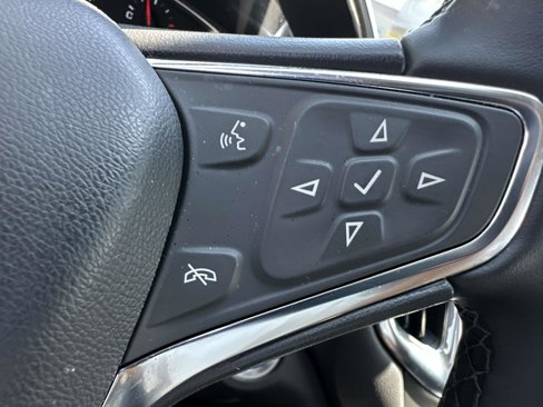 Used 2023 Chevrolet Equinox LT image 32