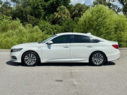 Used 2018 Honda Accord Hybrid image 11