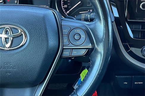 Used 2021 Toyota Camry SE image 18