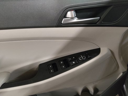 Used 2016 Hyundai Tucson Sport image 27