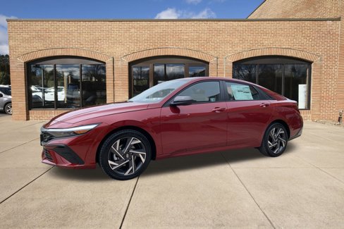 New 2025 Hyundai Elantra Sport image 8