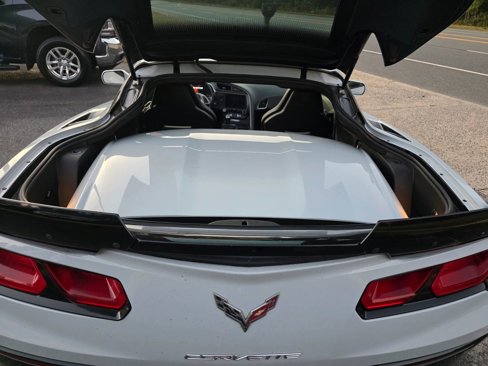 Used 2019 Chevrolet Corvette Stingray Coupe w/ 1LT image 9