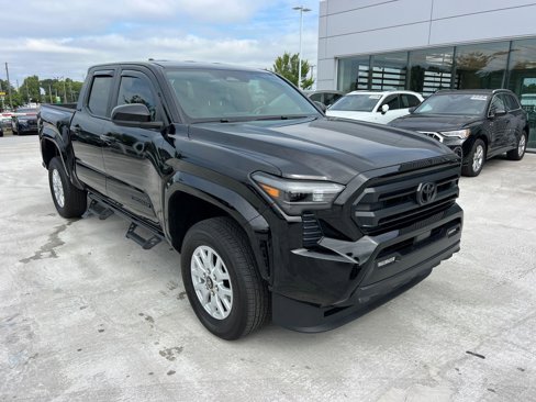 Used 2024 Toyota Tacoma SR5 image 3