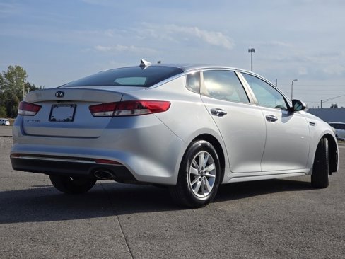 Used 2017 Kia Optima LX image 22