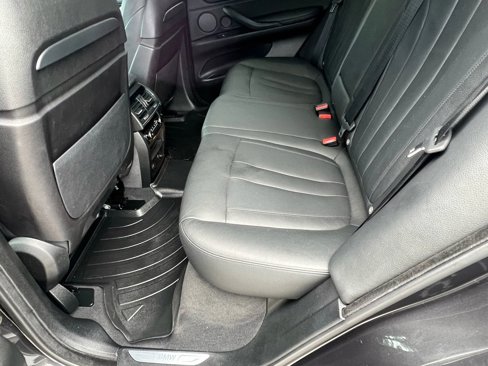 Used 2016 BMW X5 xDrive50i image 23