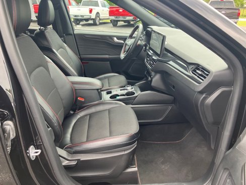 Used 2023 Ford Escape ST-Line w/ Tech Pack #1 image 14