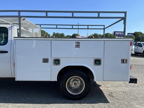 Used 2013 Chevrolet Silverado 3500 W/T image 45