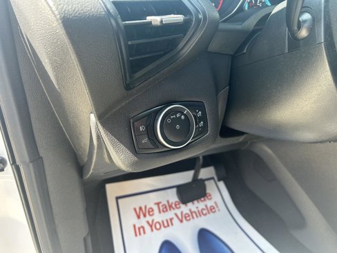 Used 2017 Ford Escape SE image 13