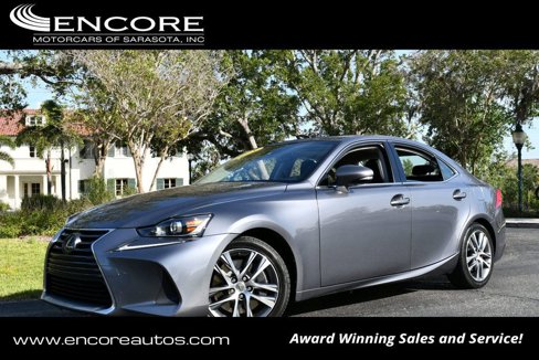 Used 2018 Lexus IS 300 image 1