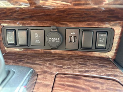 Used 2020 Nissan Armada SL image 28