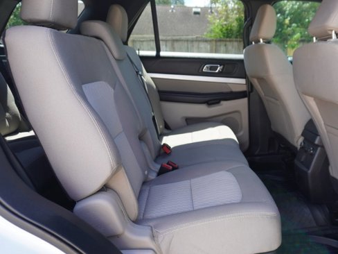 Used 2019 Ford Explorer FWD image 13