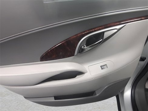 Used 2011 Buick LaCrosse CXL image 21