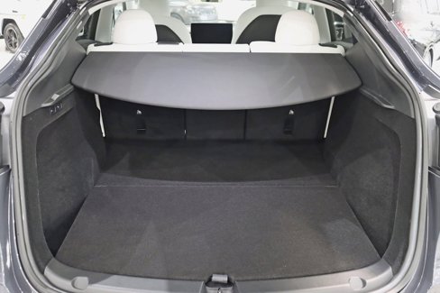Used 2023 Tesla Model Y Long Range image 35