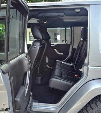 Used 2014 Jeep Wrangler Unlimited Sahara w/ Dual Top Group image 30