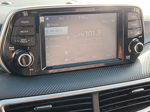 Used 2019 Hyundai Tucson SE image 16