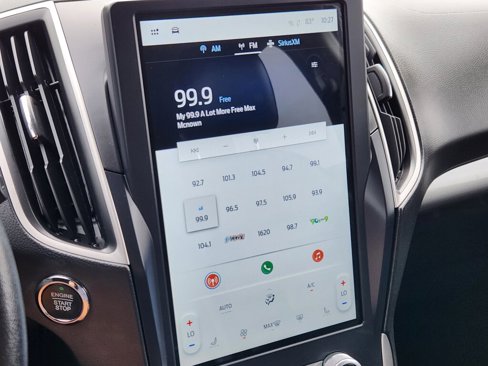 Used 2023 Ford Edge SEL image 19