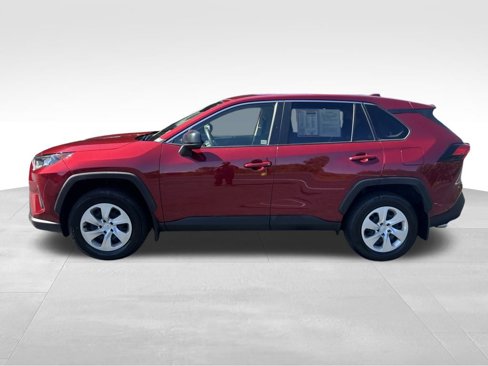 Certified 2022 Toyota RAV4 LE image 2