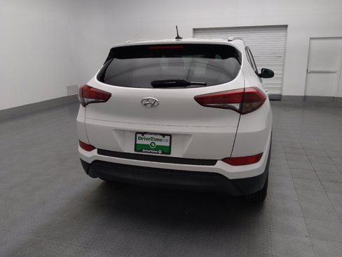 Used 2016 Hyundai Tucson SE w/ Option Group 02 image 7