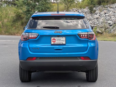 New 2025 Jeep Compass Latitude w/ Sun and Sound Group image 6
