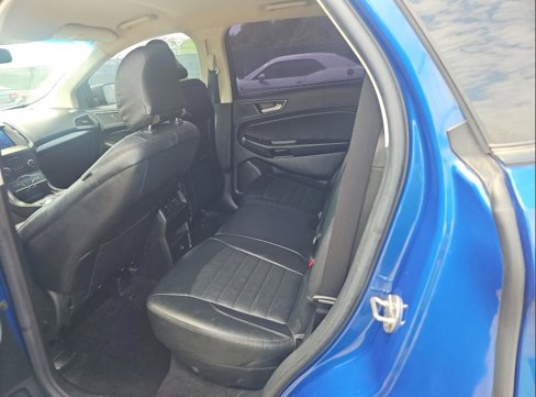 Used 2020 Ford Edge SE image 4