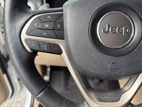 Used 2017 Jeep Grand Cherokee Limited w/ Luxury Group II image 31