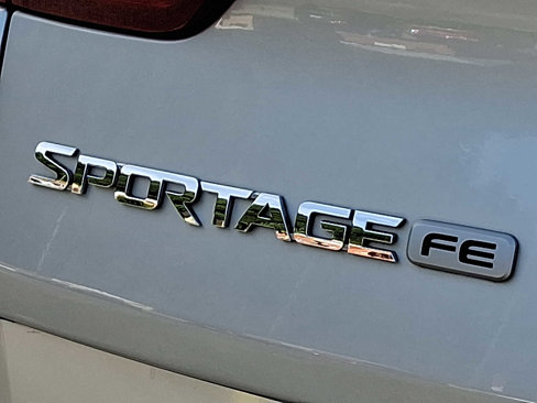 Used 2018 Kia Sportage LX image 30