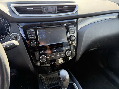 Used 2014 Nissan Rogue SL image 8