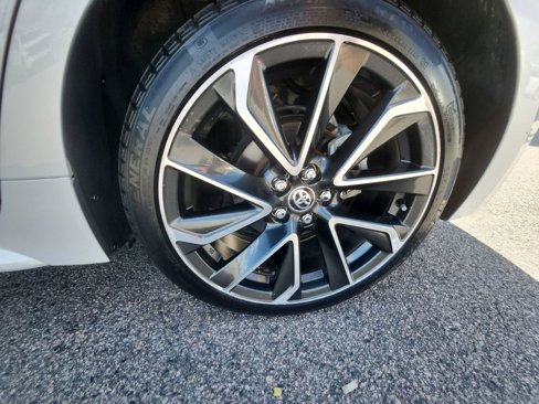 Used 2021 Toyota Corolla XSE image 36