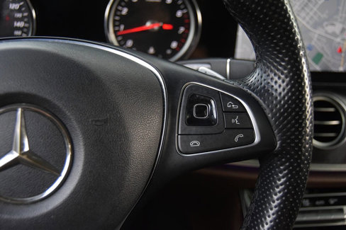 Used 2017 Mercedes-Benz E 300 4MATIC w/ Premium 1 Package image 26